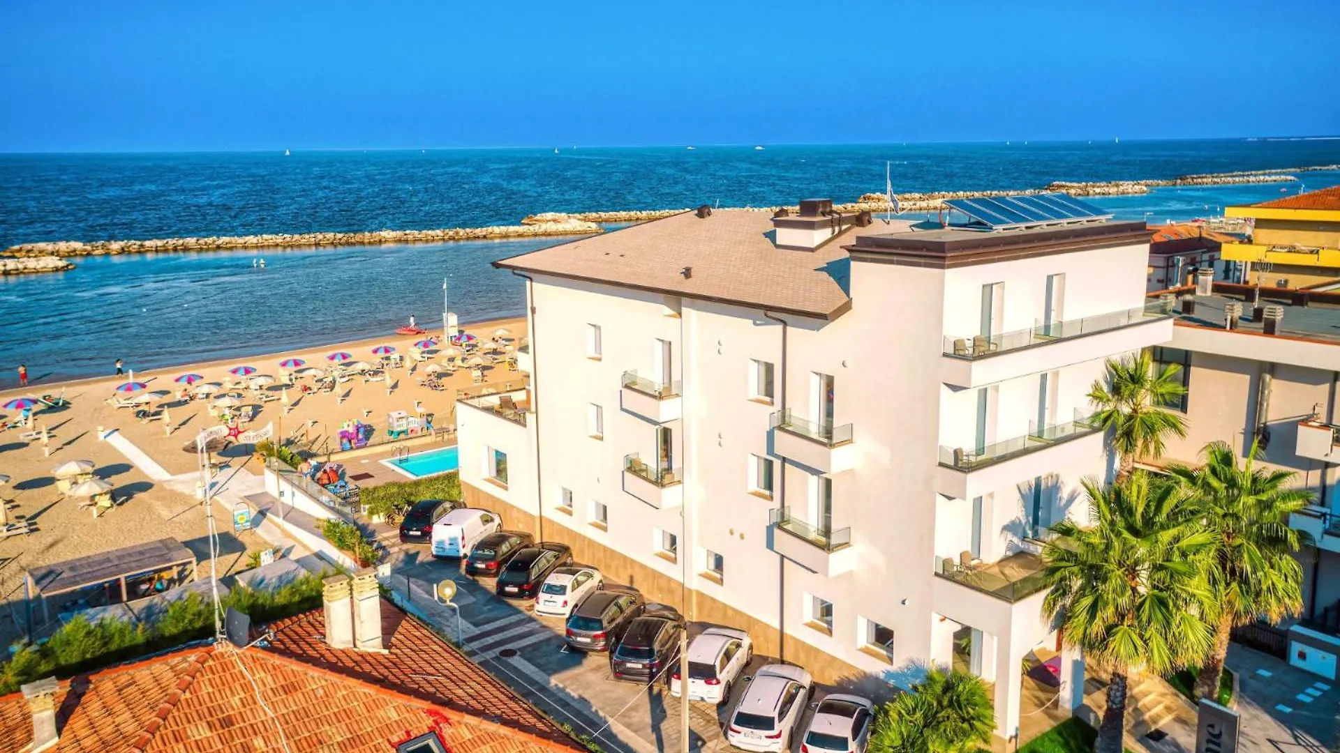 You & Me Beach Hotel Rimini 3*,