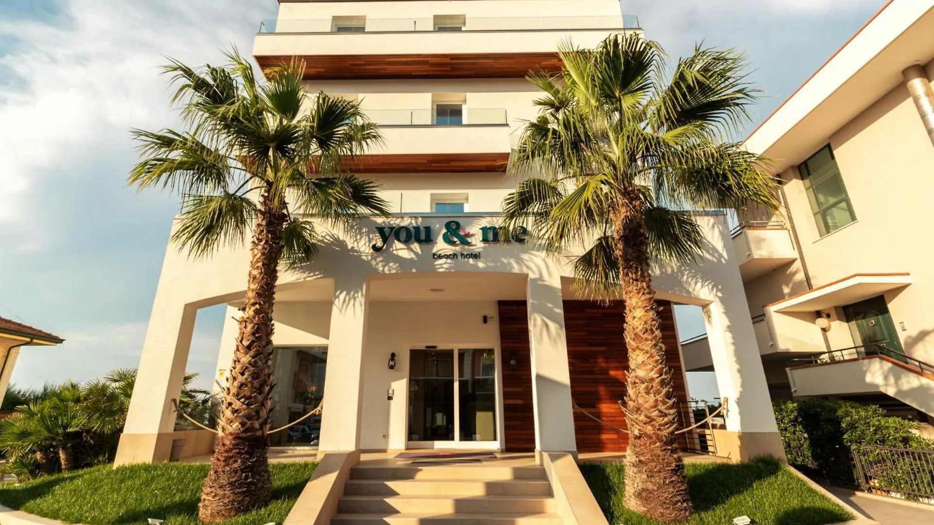 You & Me Beach Hotel Rimini