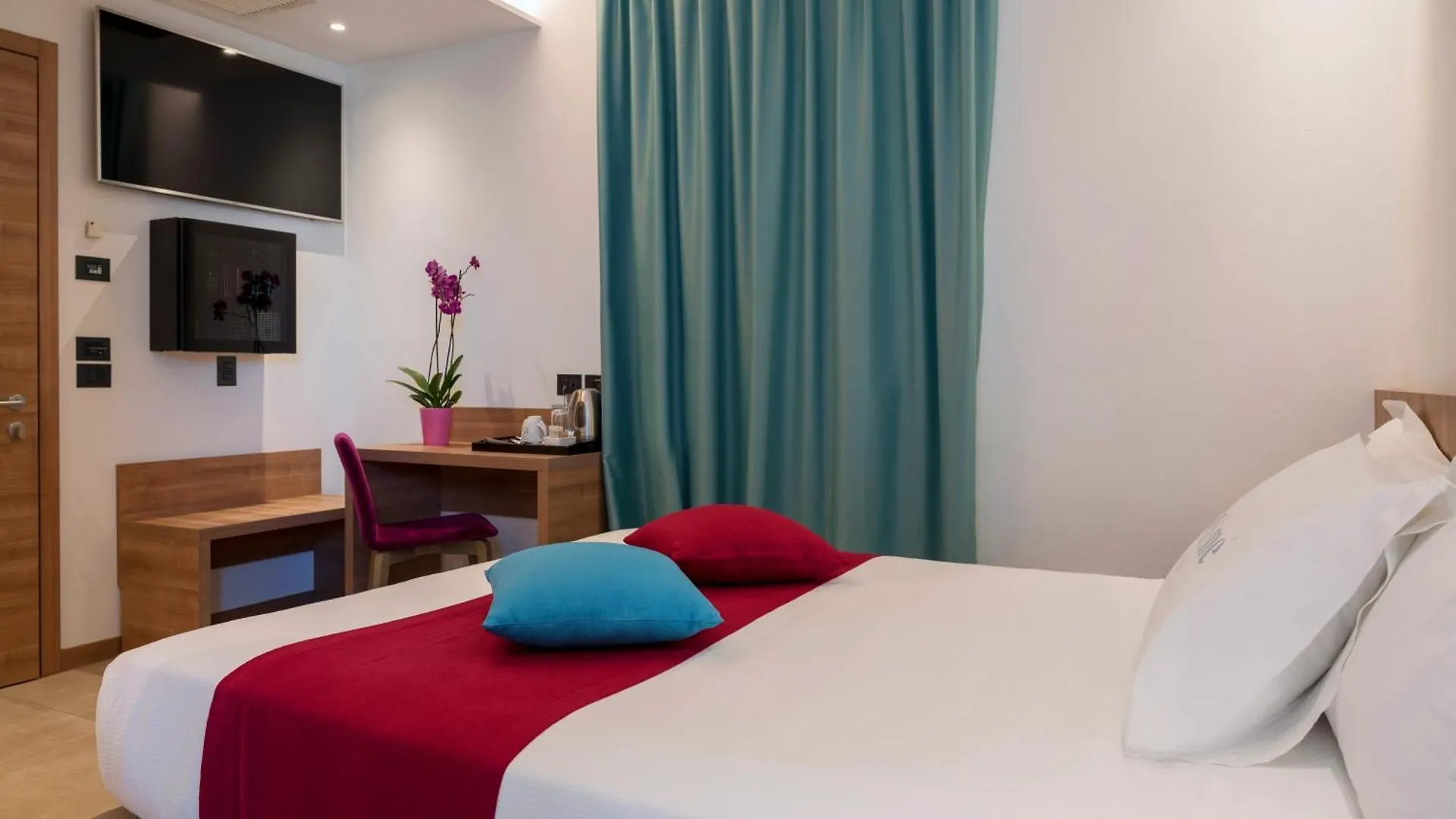 You & Me Beach Hotel Rimini