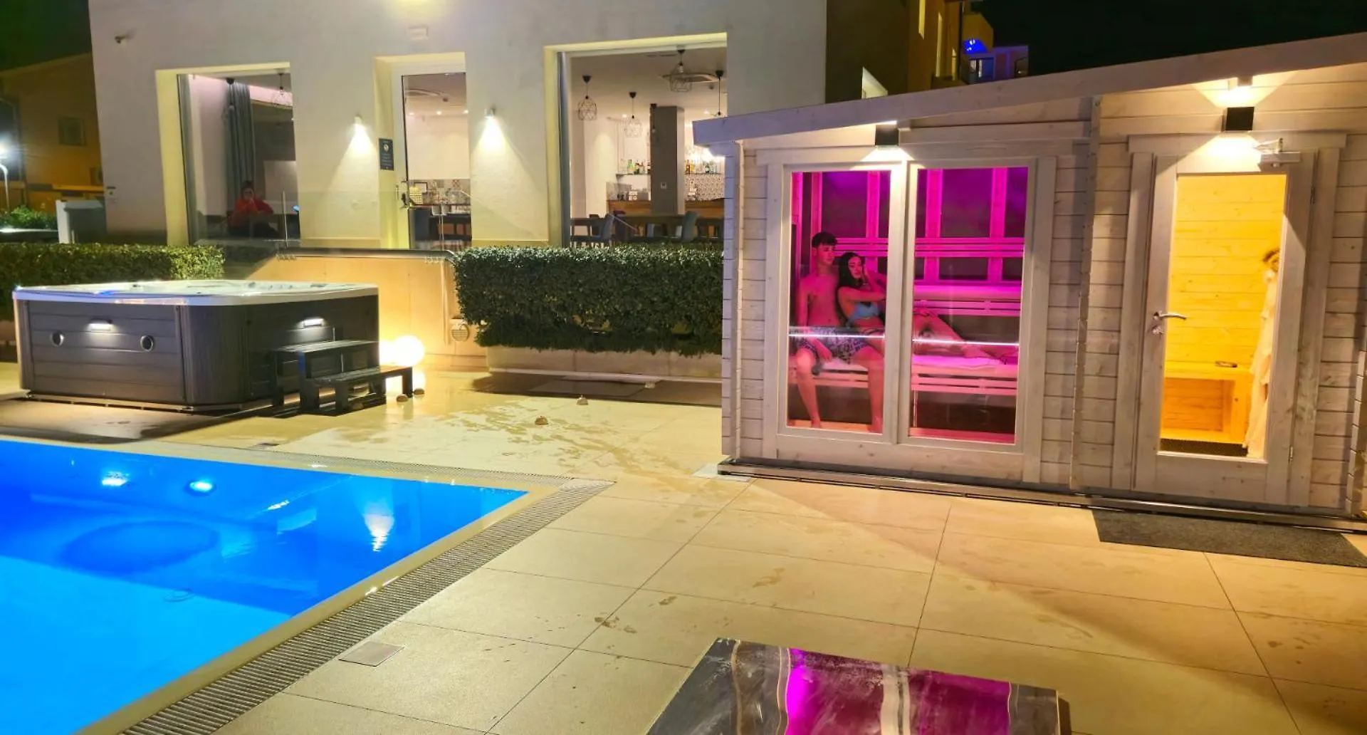 You & Me Beach Hotel Rimini
