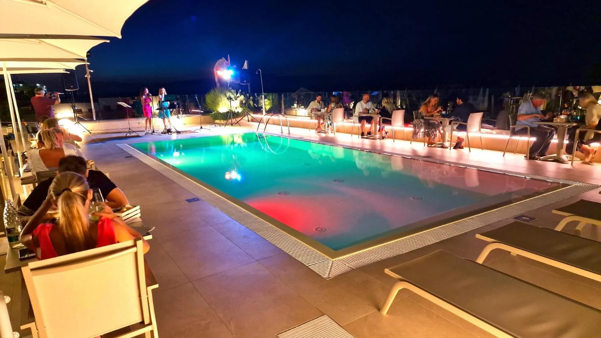 You & Me Beach Hotel Rimini